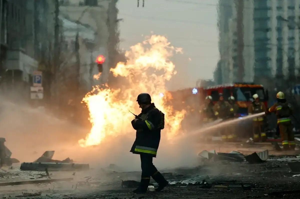 Rusya'dan Ukrayna'nın Endüstriyel Tesisine İHA Saldırısı: Çok Sayıda Ölü ve Yaralı!