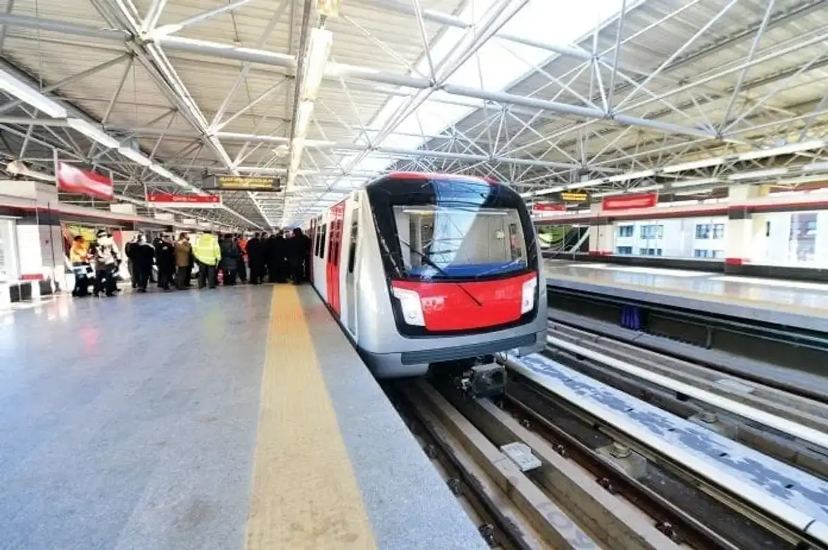 Bakan Uraloğlu'ndan Esenboğa Metrosu Müjdesi
