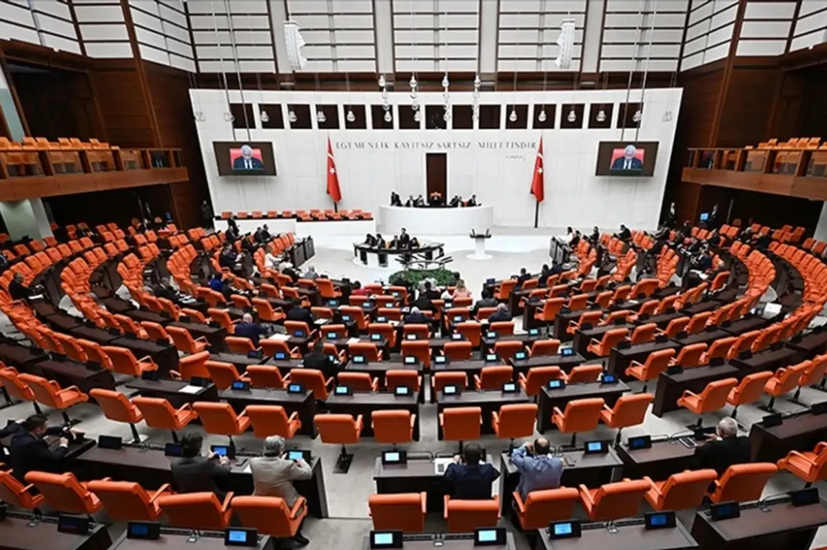 TBMM'de Yoğun Mesai: Emekli Maaşları Artıyor