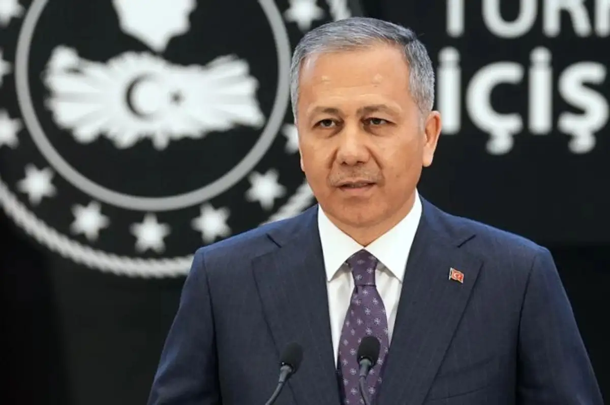 Yerlikaya'dan İzmir'deki Orman Yangınlarına Dair Açıklama