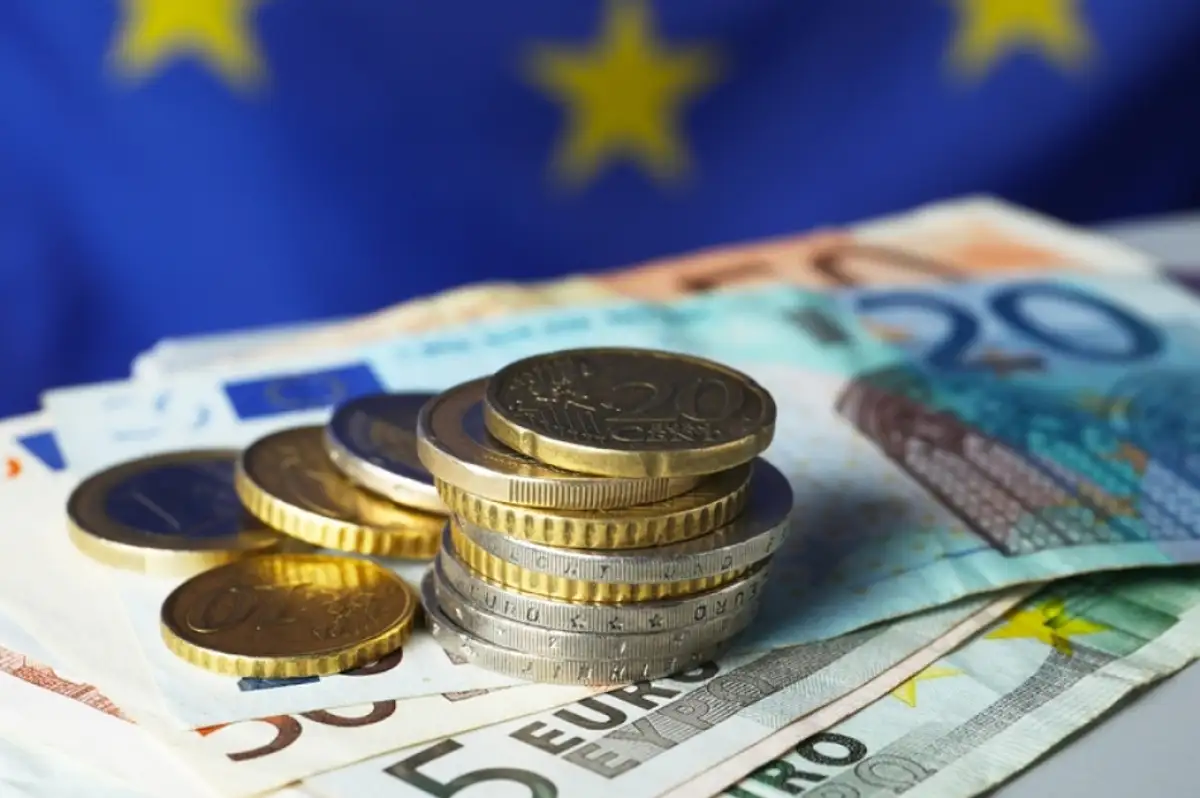 Euro Bölgesi'nde Yatırımcı Güveni Şubat 2022'den Bu Yana Zirvede