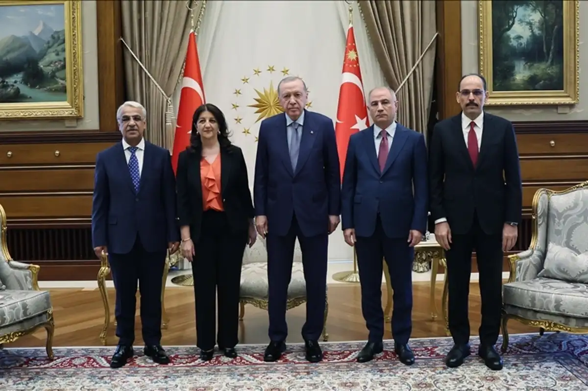Cumhurbaşkanı Erdoğan, DEM Heyetiyle Görüştü: Gözler Silah Bırakma Sürecinde