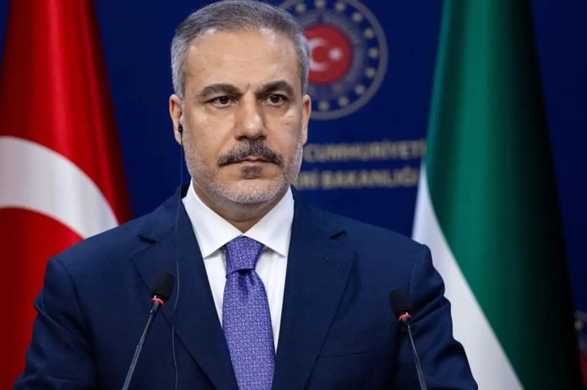 Bakan Fidan, İslamabad'da Pakistanlı Mevkidaşıyla Görüştü