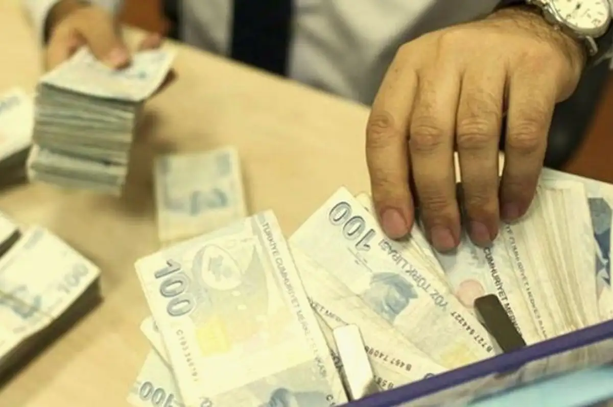 Memur ve Emekli Maaşlarına Net Zam Oranı Belirlendi: Kıdem Tazminatı ve Bedelli Askerlik Ücreti de Arttı