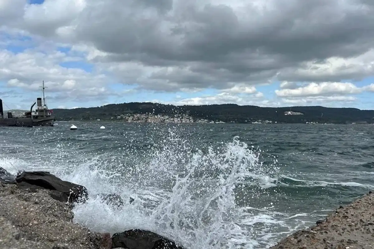 Kuzeyde Yağış, Marmara ve Ege'de Kuvvetli Rüzgar Uyarısı