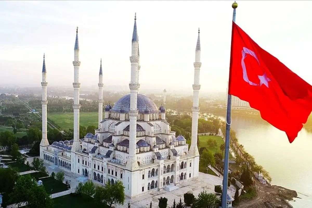 15 Temmuz'un Yıl Dönümünde Türkiye Genelinde Camilerde Sela Okundu