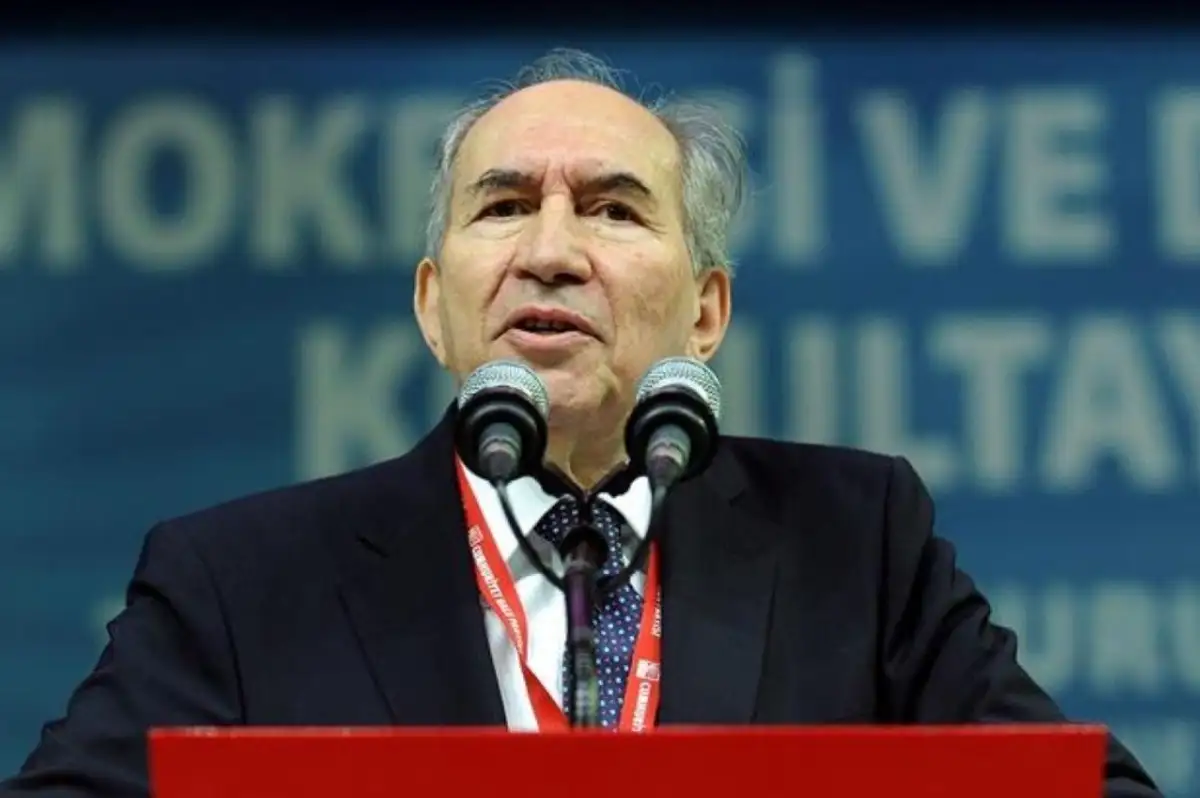 CHP Eski Genel Başkanı Altan Öymen Yoğun Bakıma Alındı