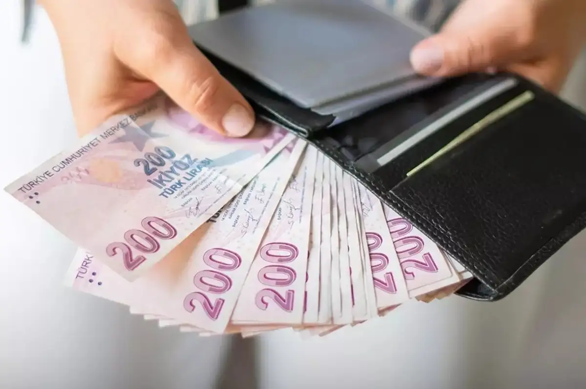 Kamu İşçileri İçin Toplu Sözleşme Sürecinde Hükümetten Yeni Zam Teklifi