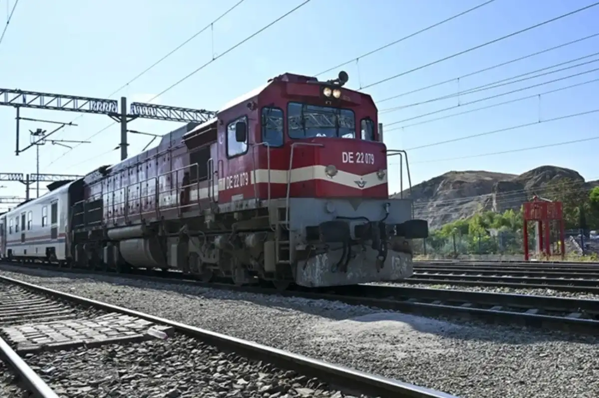 Kars-Iğdır-Dilucu Demir Yolu Projesi için 2,4 Milyar Euro Yeşil Finansman Sağlandı