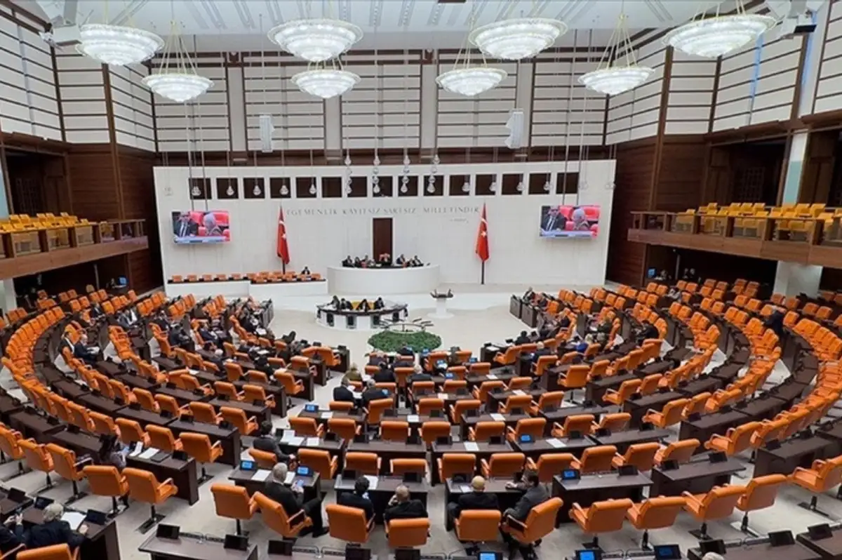 TBMM'de Sağlık Alanında Kapsamlı Düzenlemeler Yasalaştı