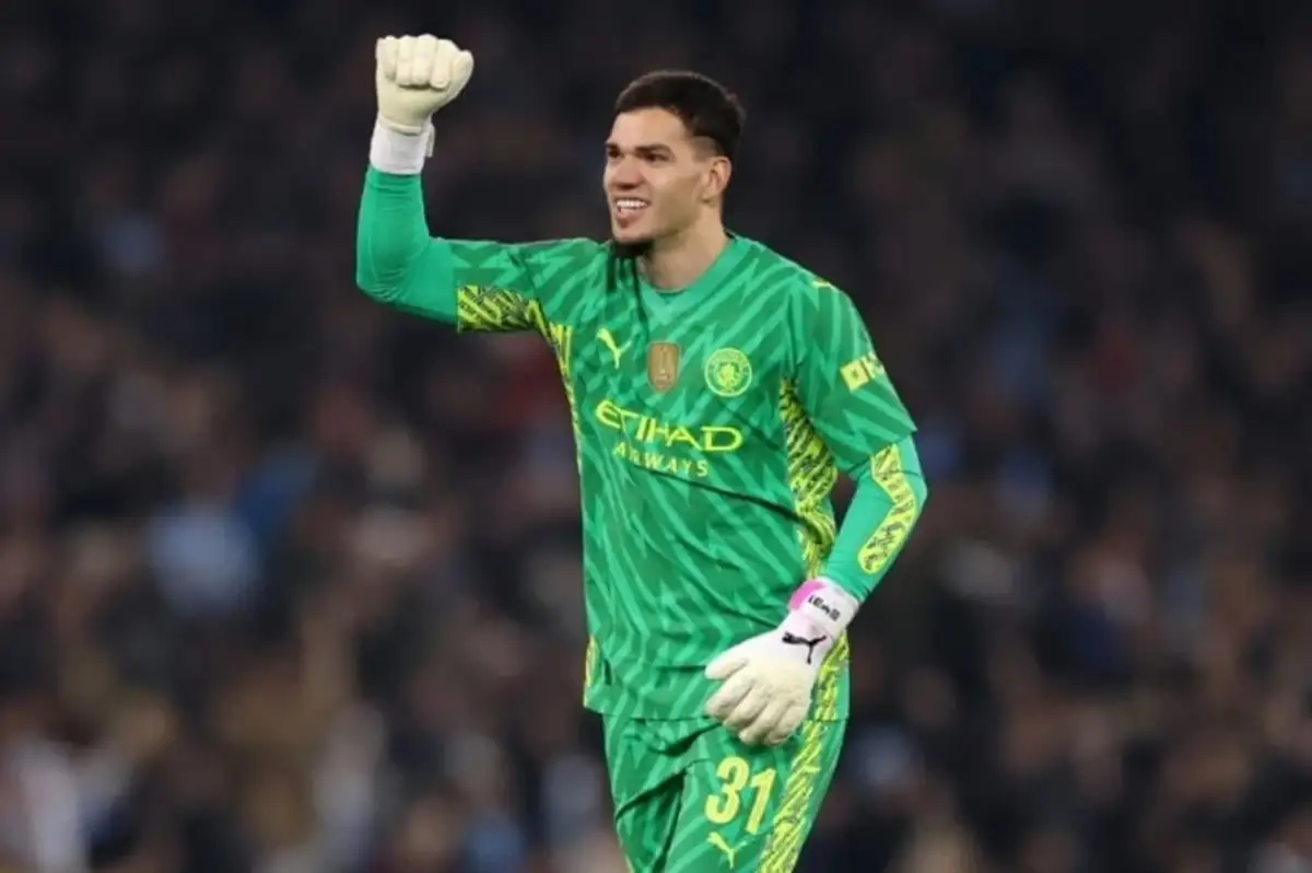 Galatasaray ve Fenerbahçe'ye Kötü Haber: Manchester City, Ederson için Kararını Verdi