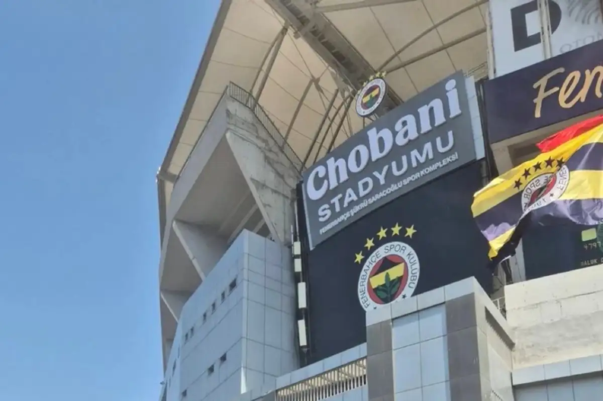 Fenerbahçe Stadında Yenilik: Chobani Stadyumu Tabelası Asıldı