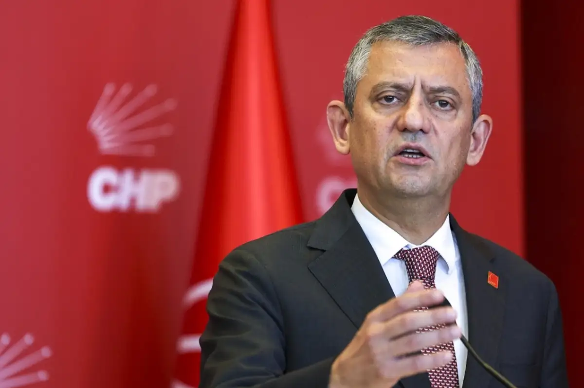 Özgür Özel'den Komisyon Açıklaması