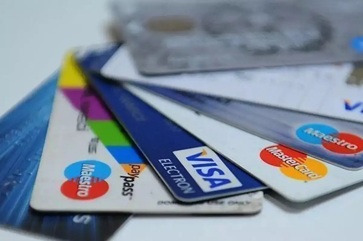 Bankalardan Müjde: Kredi Kartı Faizlerinde İndirim!