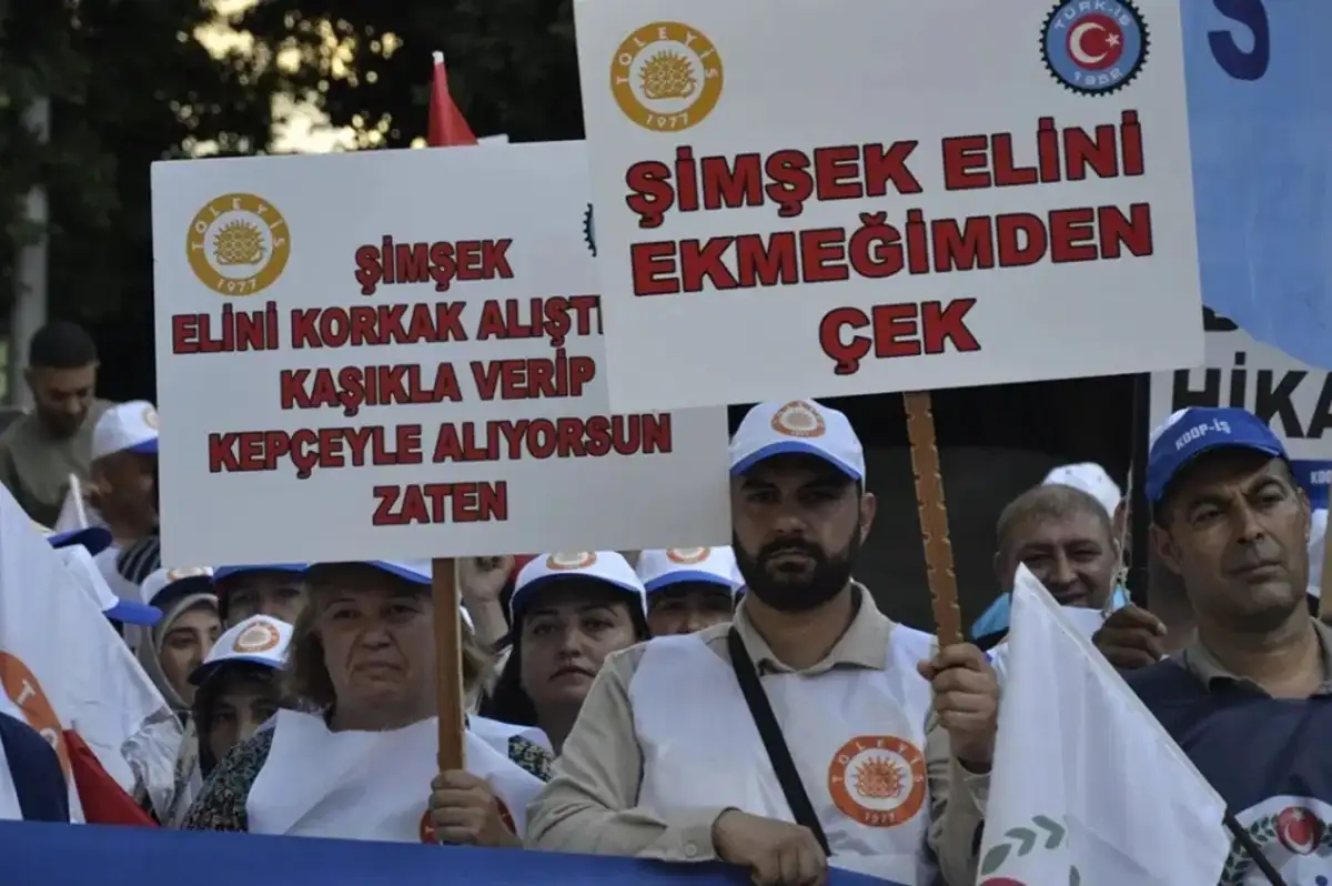 600 Bin Kamu İşçisini İlgilendiren Zam Protokolü İmzalandı