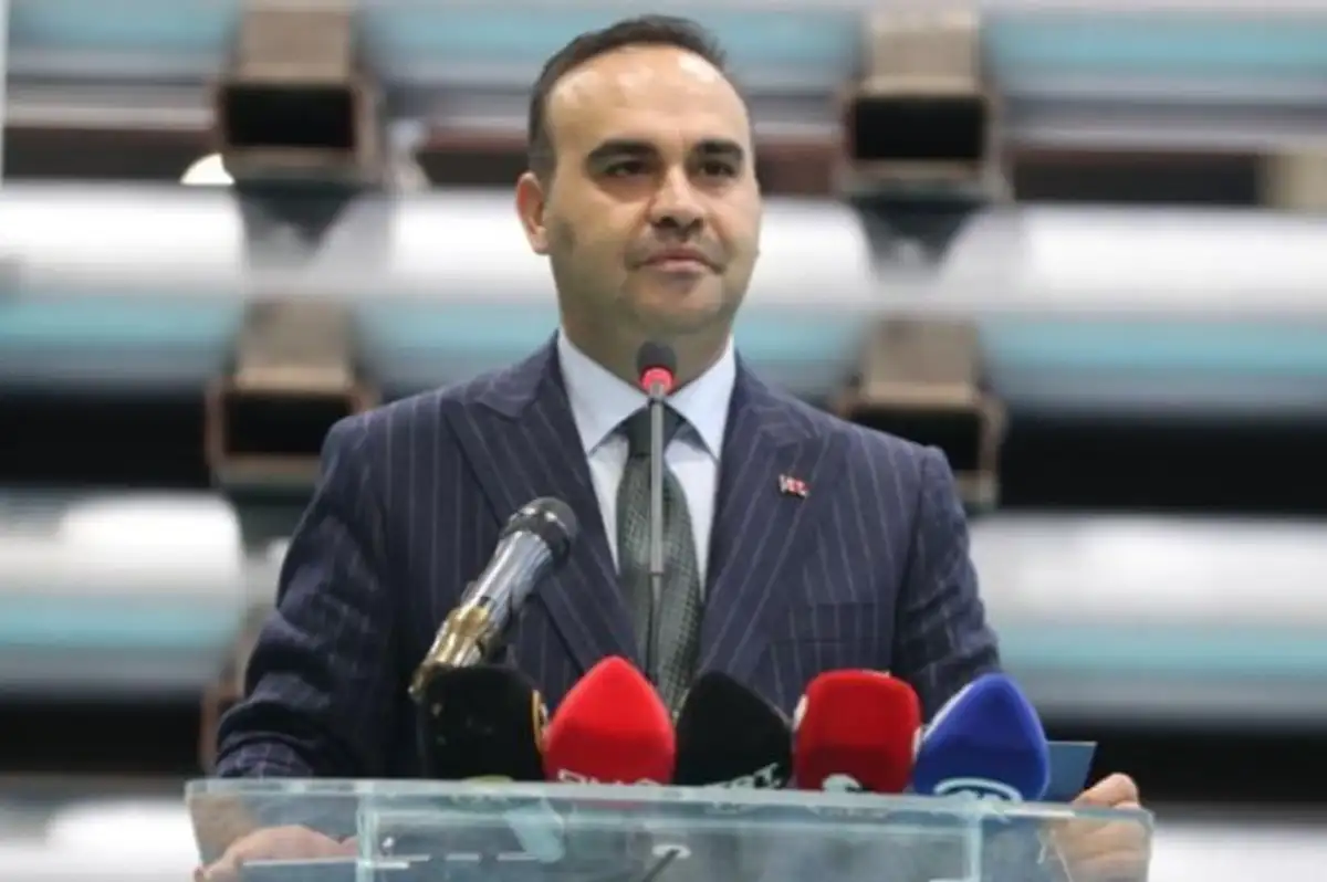 Bakan Kacır'dan Önemli Açıklamalar