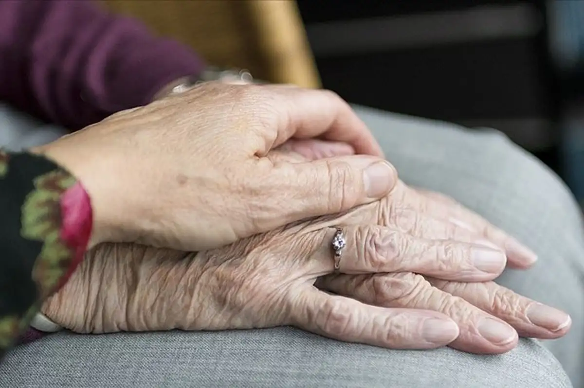 Unutkanlık Her Zaman Demans Belirtisi Değil: İşte Hayat Kurtaran Bilgiler