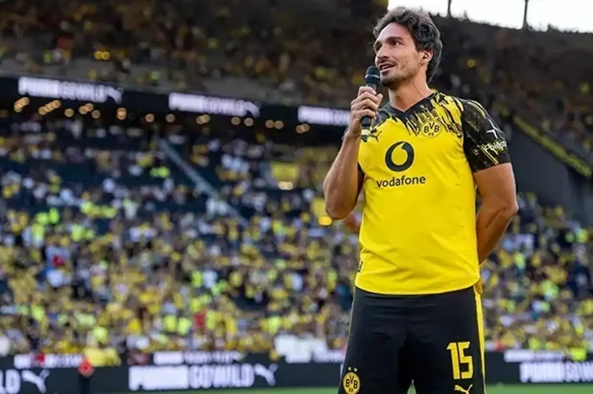 Mats Hummels Futbola Veda Etti: Dortmund'da Duygusal Anlar
