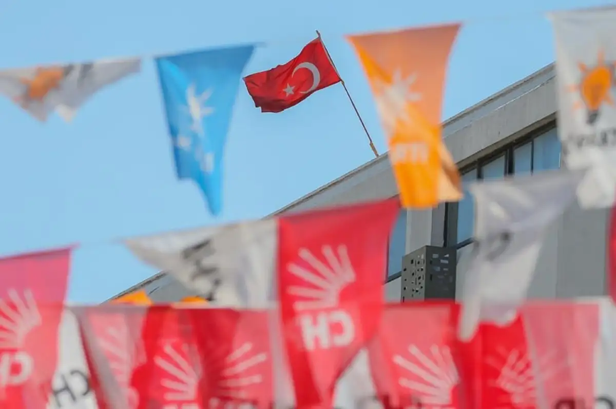 CHP Aydın'da İlk İstifa Geldi: Gençlik Kolları Başkanı Görevini Bıraktı