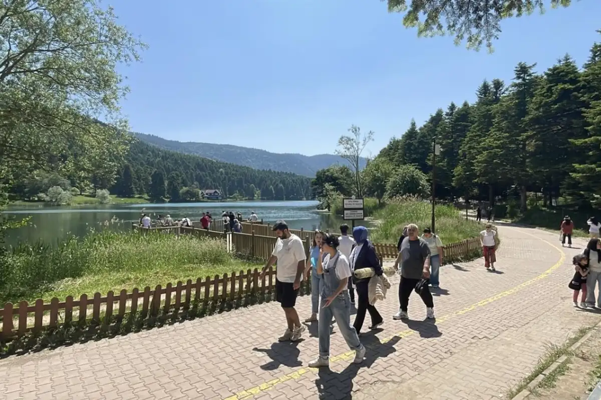 Gölcük Tabiat Parkı'na Ziyaretçi Akını
