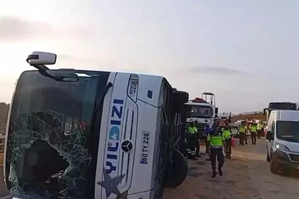 Kuzey Marmara Otoyolu'nda Kaza: 3 Ölü, 20 Yaralı!
