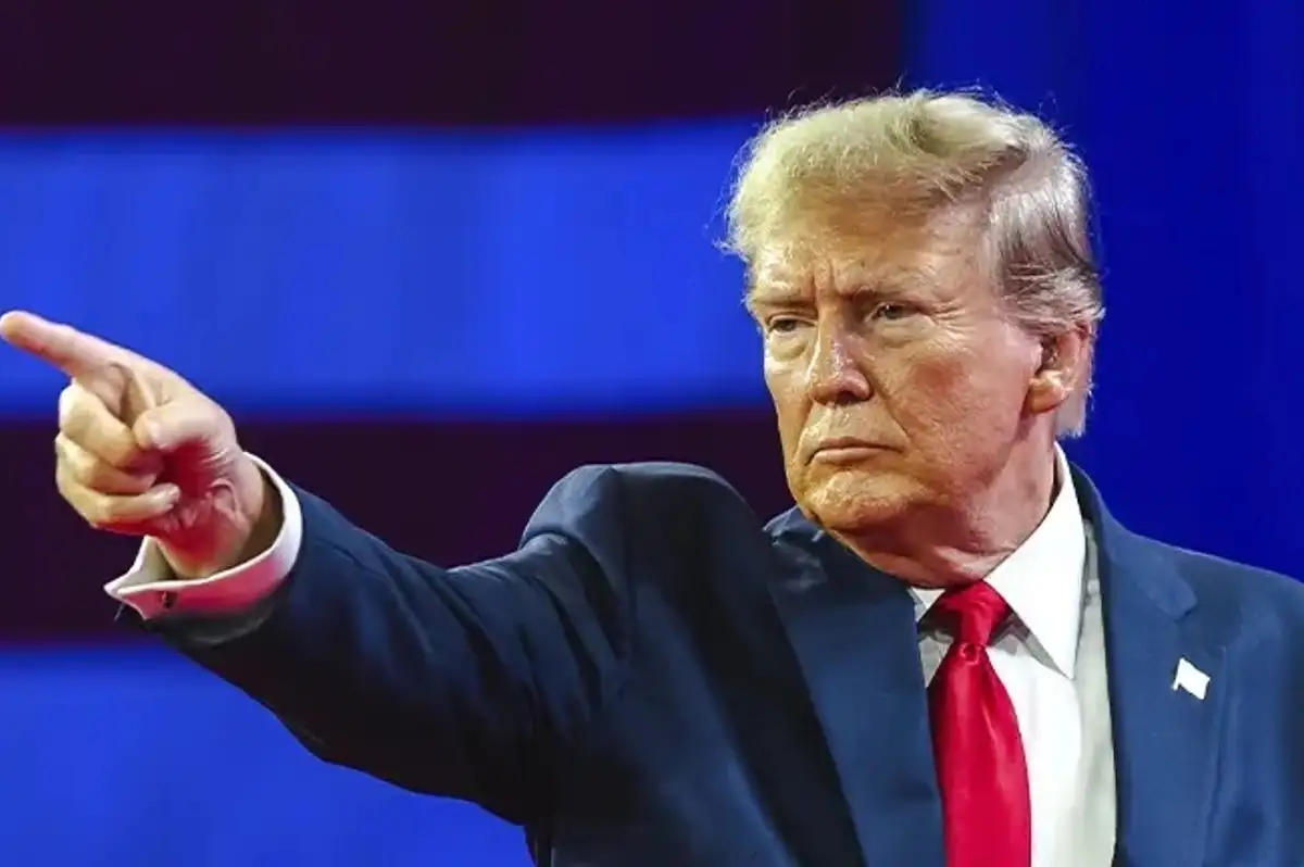 Trump'tan Dev Yayın Kuruluşlarına Sert Eleştiri: "Tarihin En Taraflı Kanalları"