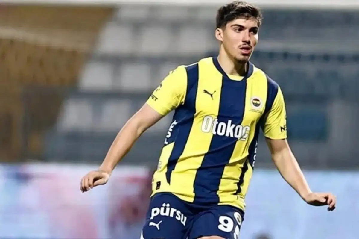 Al Hilal, Yusuf Akçiçek İçin Fenerbahçe ile Masada: 20 Milyon Euro'luk Teklif!