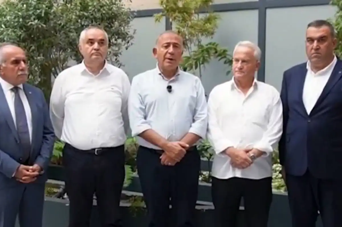 Hasan Babacan, Kayyum Heyetinden Çekildi