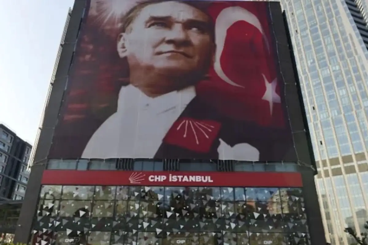 CHP İstanbul İl Başkanlığı'na atanan kayyuma Ankara 3. Asliye Mahkemesi'nden 'esastan ret' kararı