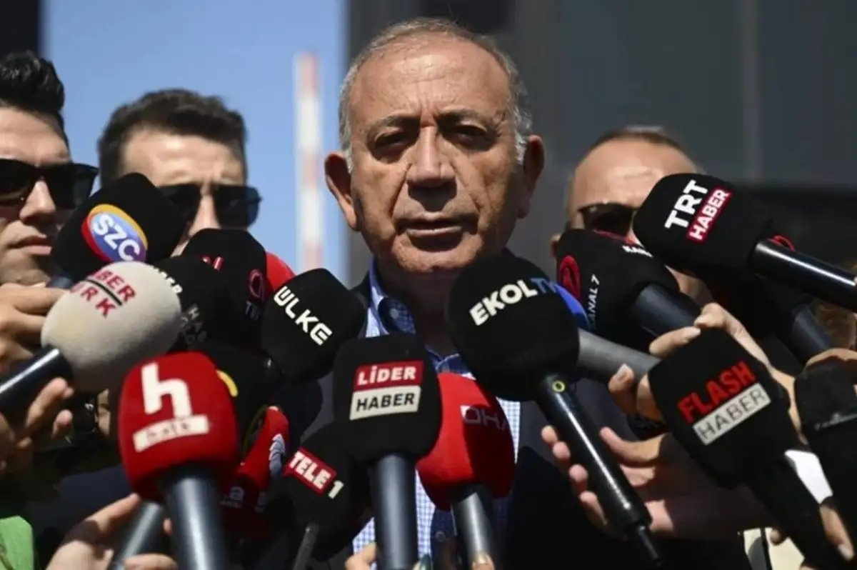 Gürsel Tekin'den Sarıyer'de Açıklamalar: "Aziz İhsanlara Yenilmeyeceğiz"