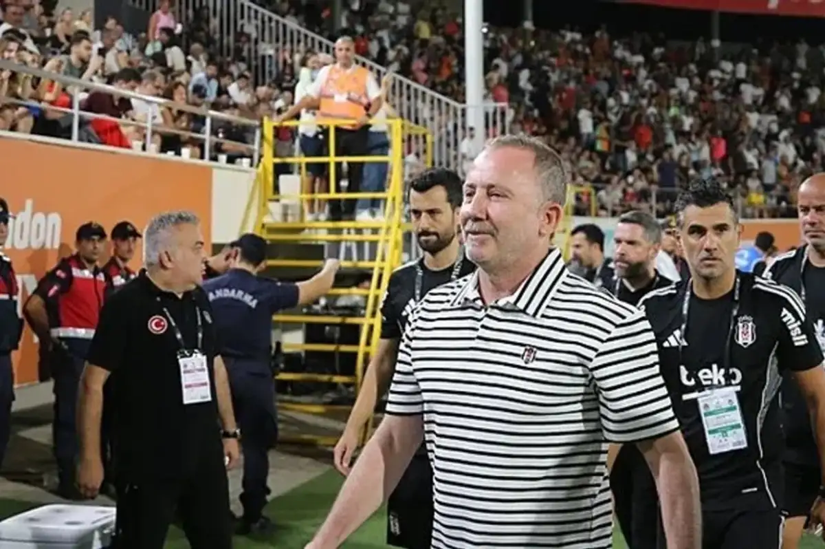 Beşiktaş'a 12 Taze Kan, 25 Veda!
