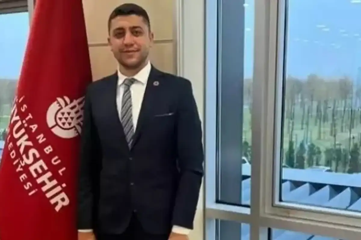 CHP'li Bayrampaşa Belediye Meclis Üyesi Murat Salman İstifa Etti