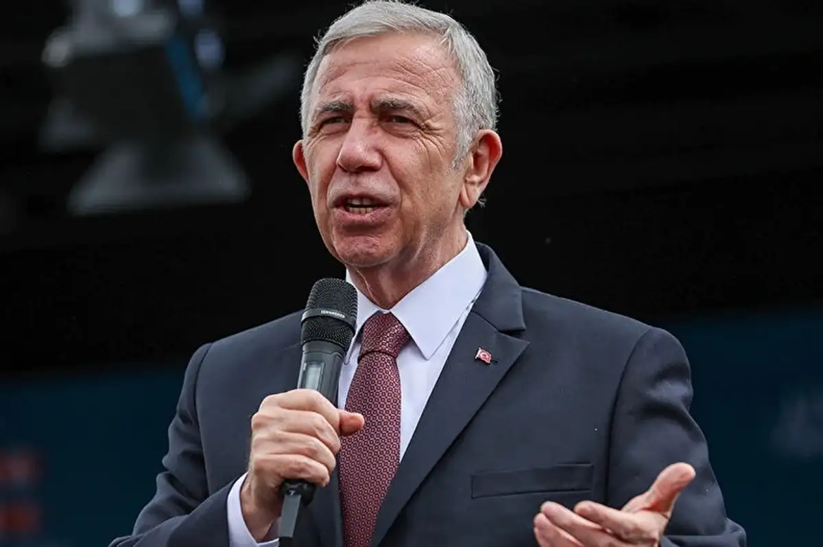 Ankara'da Kavşak Çalışması Trafiği Felç Etti: Vatandaşlardan Yavaş'a Tepkiler Yağdı!