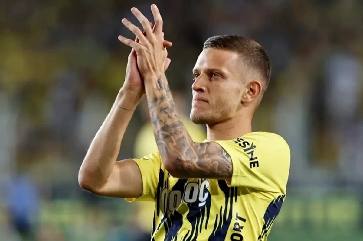 Fenerbahçe'de Szymanski Devri Kapanıyor: Yeni Rotası Fransa