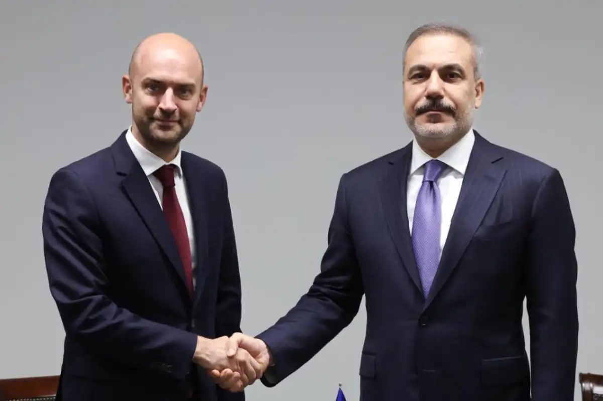 Bakan Fidan Fransız Mevkidaşı Barrot ile Görüştü