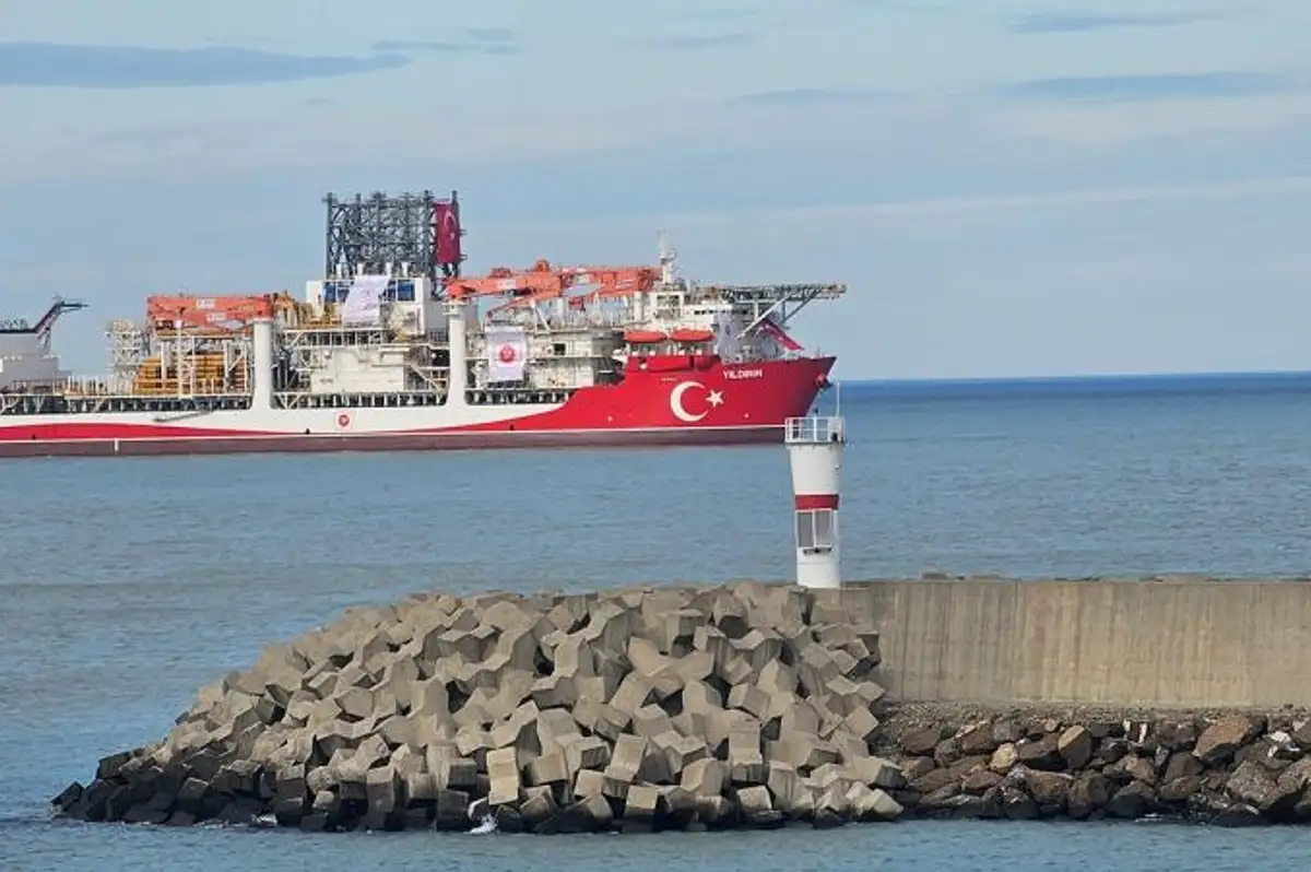Yıldırım Sondaj Gemisi Filyos'a Ulaştı