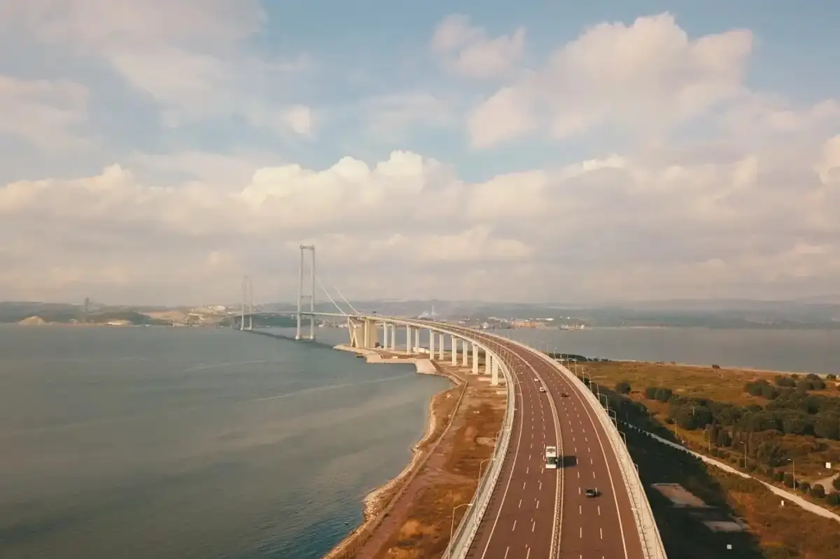 30 Bininci Kilometre Bölünmüş Yol Lansmanı Haliç'te!