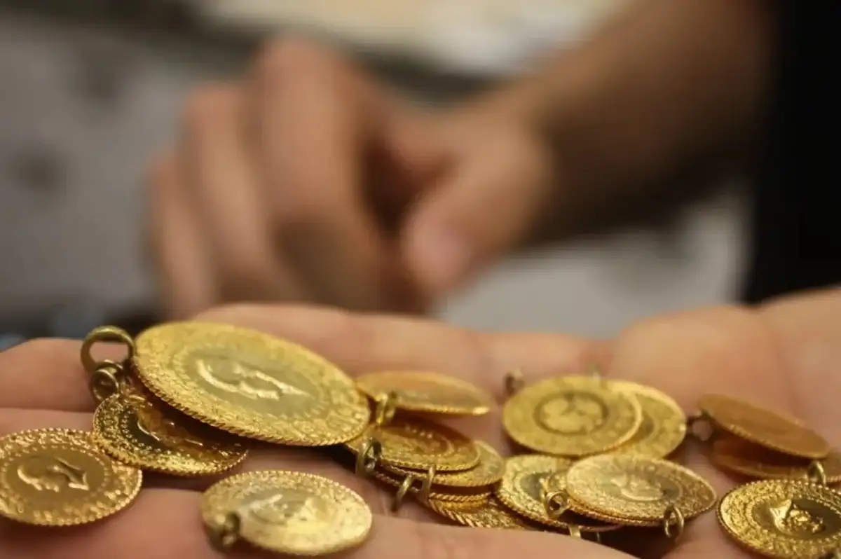 Altın ve Gümüşte Tarihi Zirve: Ons Altın 5.600 Dolara Dayandı