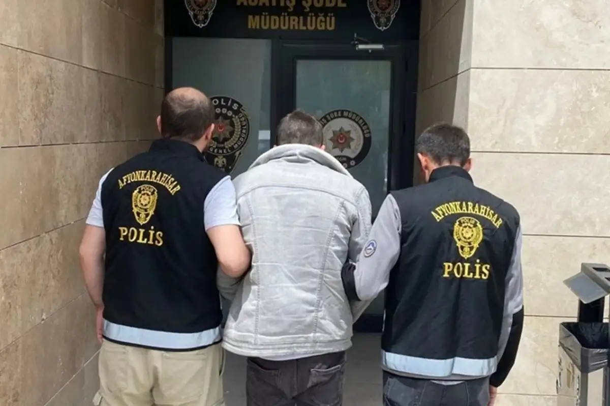 Yapay Zeka ile Devlet Büyüklerinin Görüntülerini Kullanan Şebeke Çökertildi: 5 İlde 17 Gözaltı!