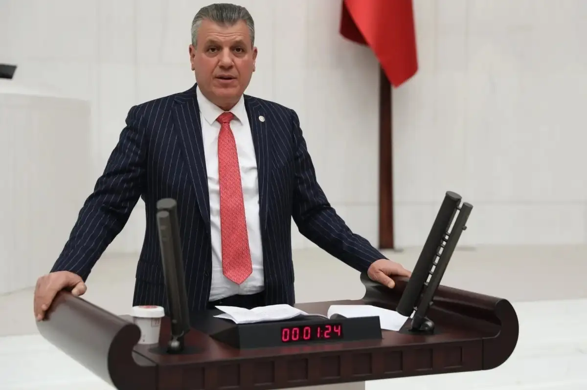 CHP'li Vekilden "Emeklilere Tatil" Çağrısı