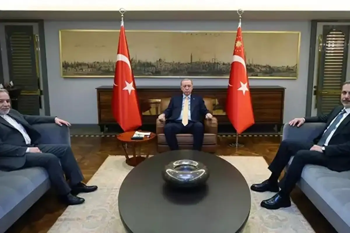 Dünya Bu Diplomasi Trafiğini Konuşuyor: Ankara, ABD ve İran Arasında Son Çare mi?