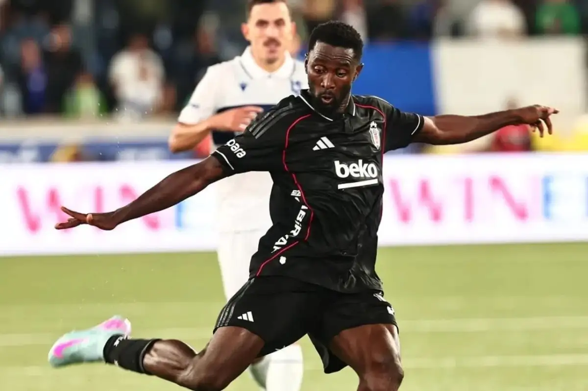 Beşiktaş'ta "Ndidi" Alarmı: Ajax'ın Teklifi Geri Çevrildi!
