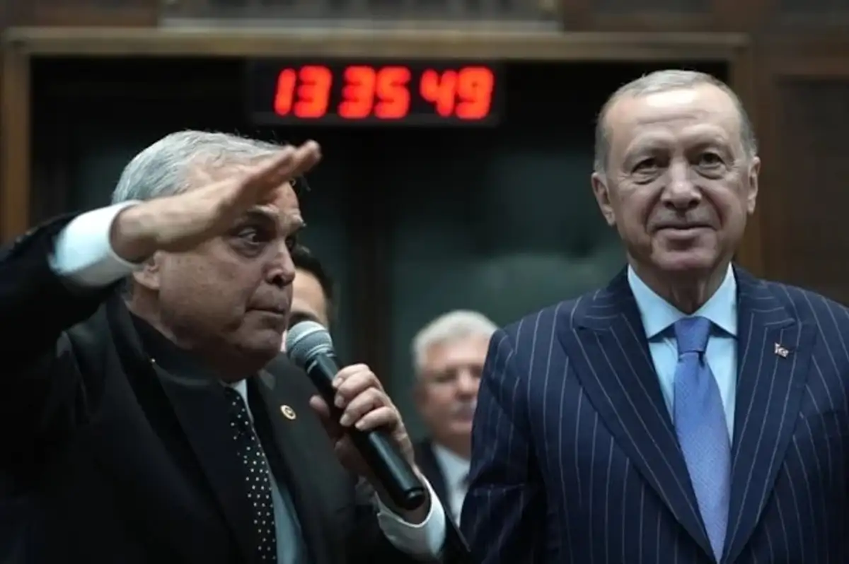 CHP'den AK Parti'ye Geçen Hasan Ufuk Çakır'ın Erdoğan'a Verdiği Asker Selamı Gündemden Düşmüyor