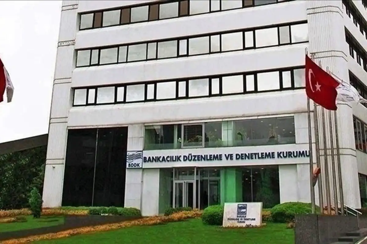 BDDK'dan Kredi Kartı Kararına "Eğitim ve Sağlık" Ayarı