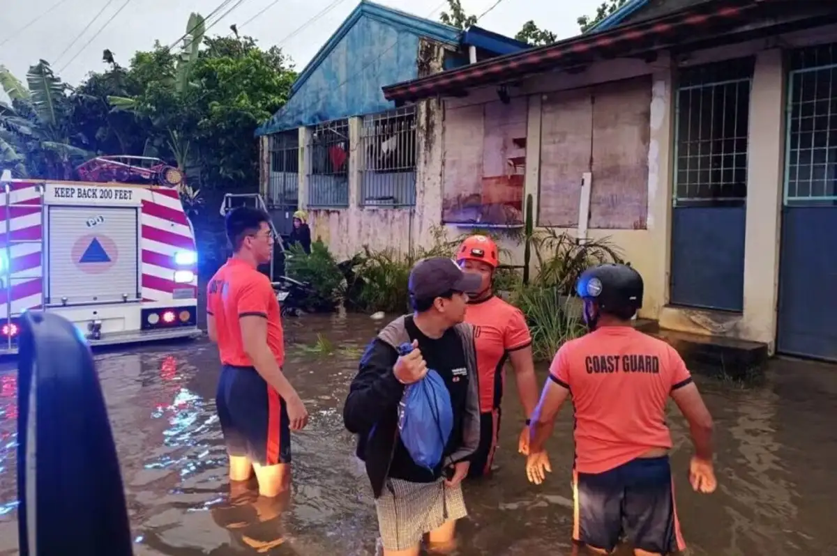 Filipinler'de Tropikal Fırtına: Ölü Sayısı 12'ye Yükseldi!