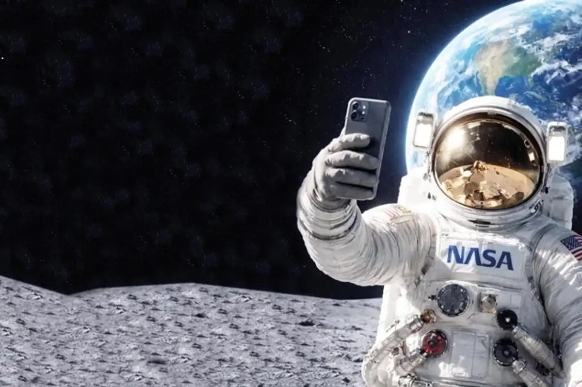 NASA'da Yeni Dönem: Astronotlara Uzayda Akıllı Telefon İzni!