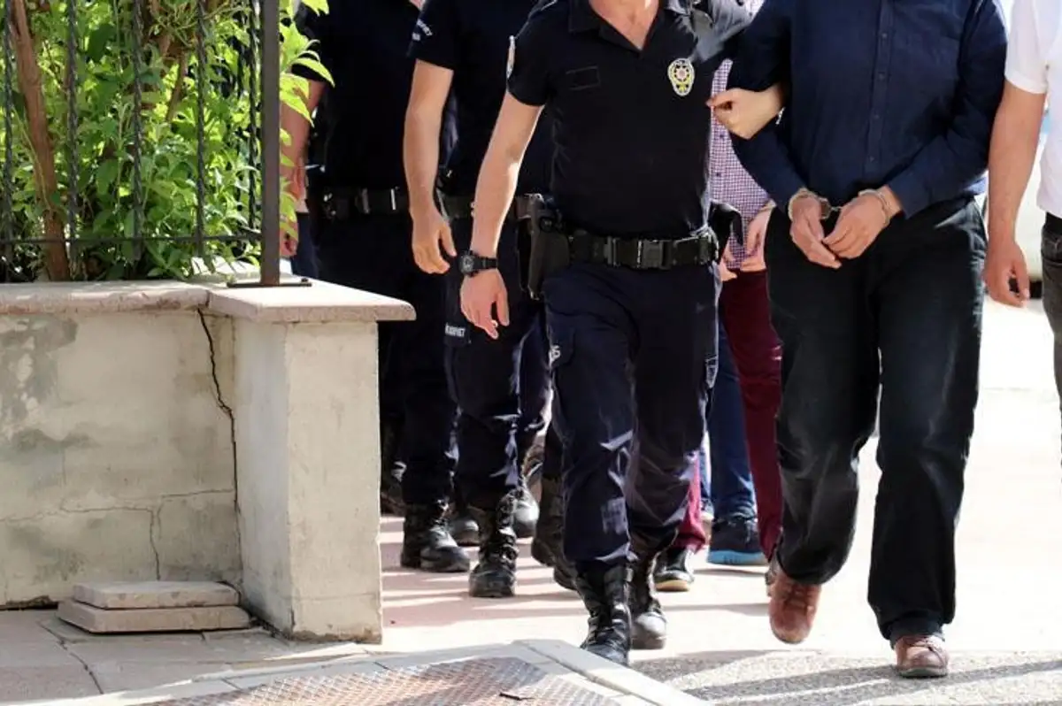 Casperlar Soruşturmasında Kamu Görevlilerine Operasyon: 9'u Polis 17 Gözaltı