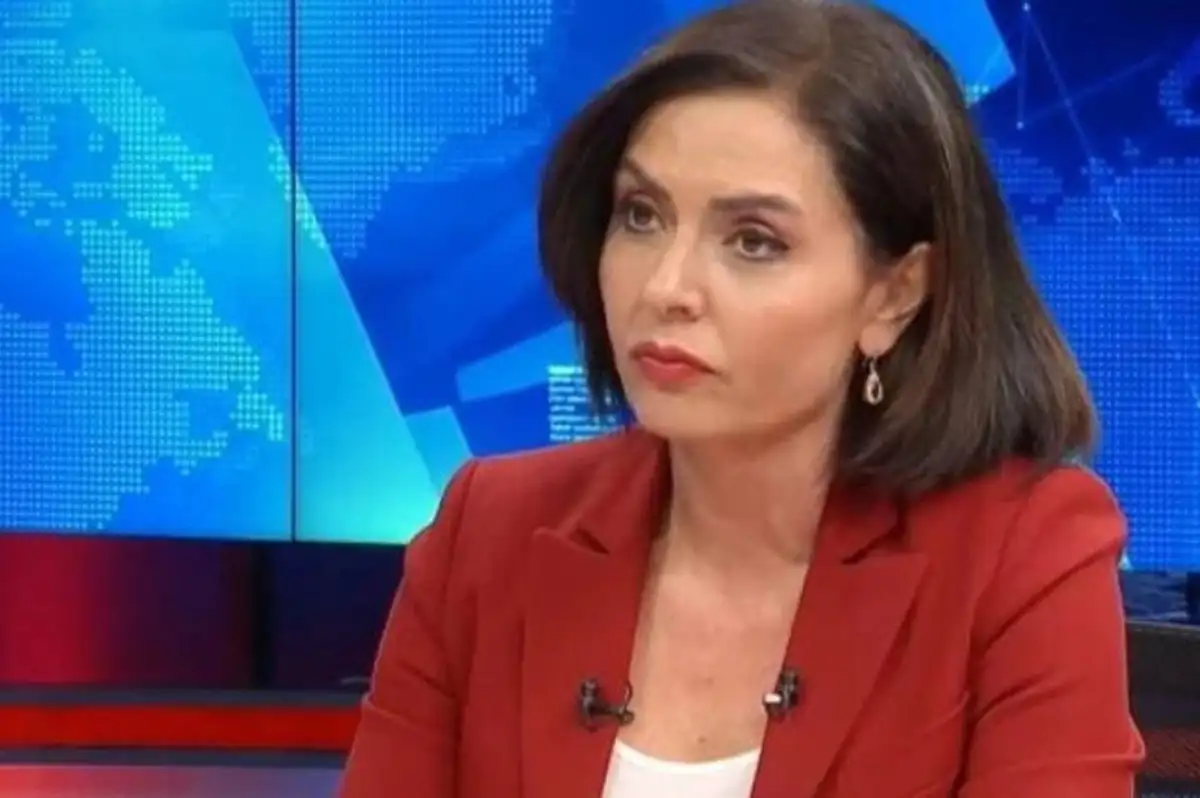 Özlem Gürses'ten Celal Karatüre'ye Sert Eleştiri: İlahilerin İçini Boşalttılar
