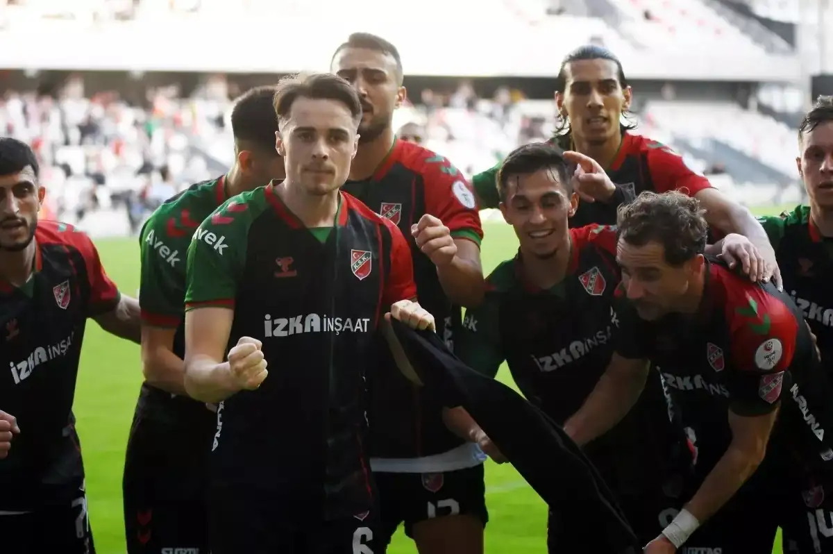 Karşıyaka'dan Tarihi Galibiyet: Rakiplerini 10-0 Yendiler