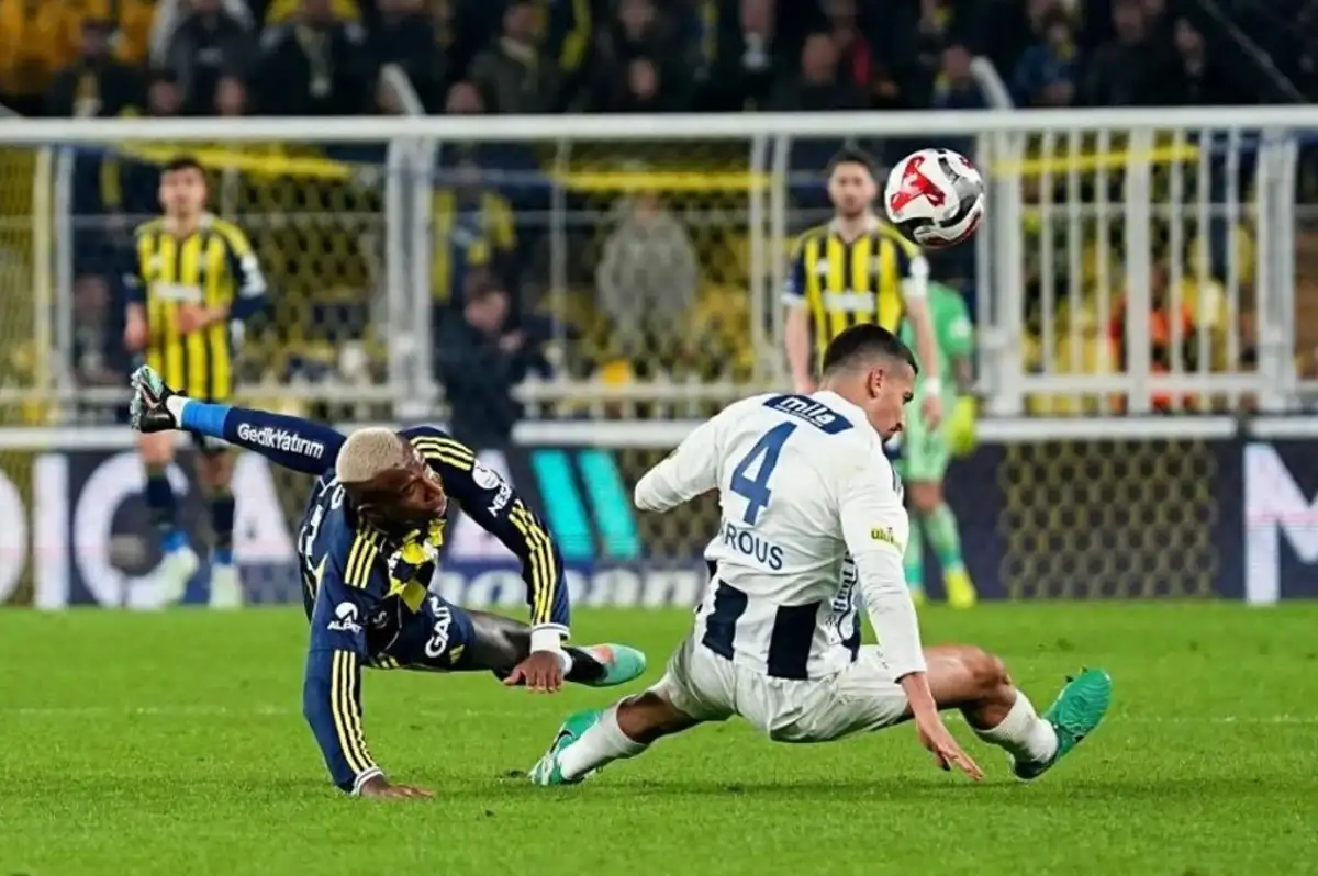 Nihat Kahveci'den Fenerbahçe'ye Sert Eleştiri: 45 Dakikayı Çöpe Attınız